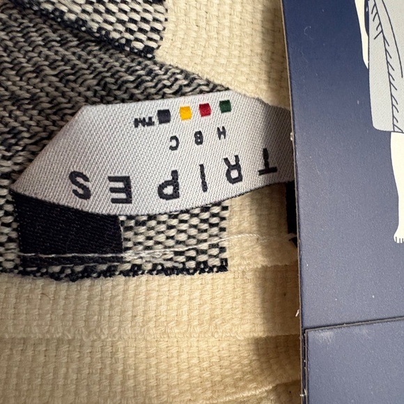 BNWT Hudson’s Bay Company HBC Stripes Multistripe hammam wrap scarf towel cover - Picture 4 of 8